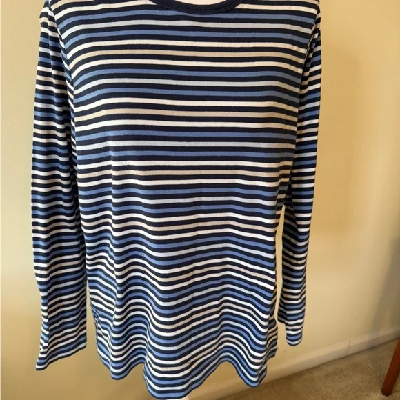 Lands' End women’s set of two XL Multicolor Striped Tees - Picture 2 of 9